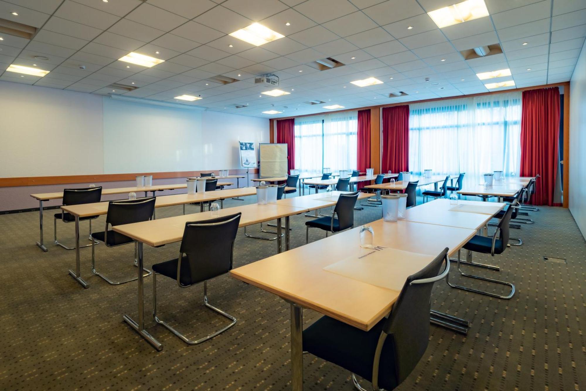 Hotel Elaya Stuttgart 4*